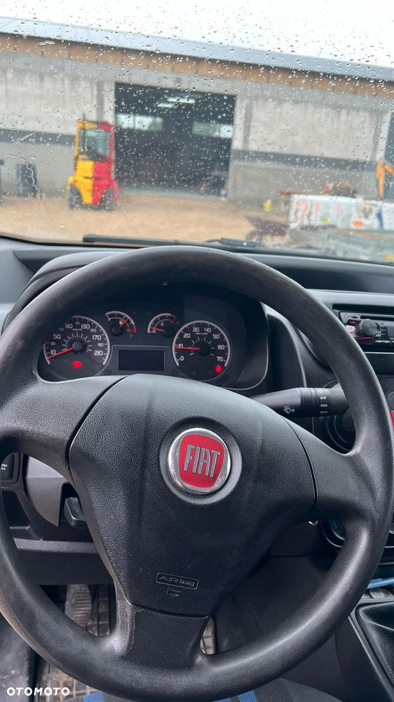 Fiat Fiorino Kombi Adventure - 11