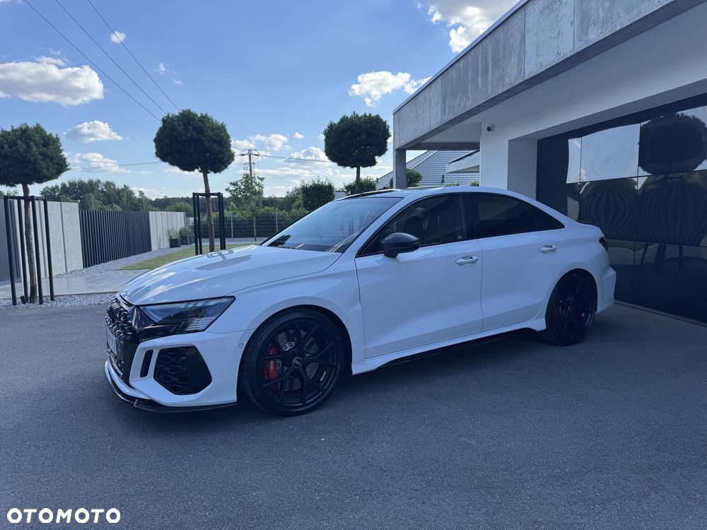 Audi RS3 Sportback - 1