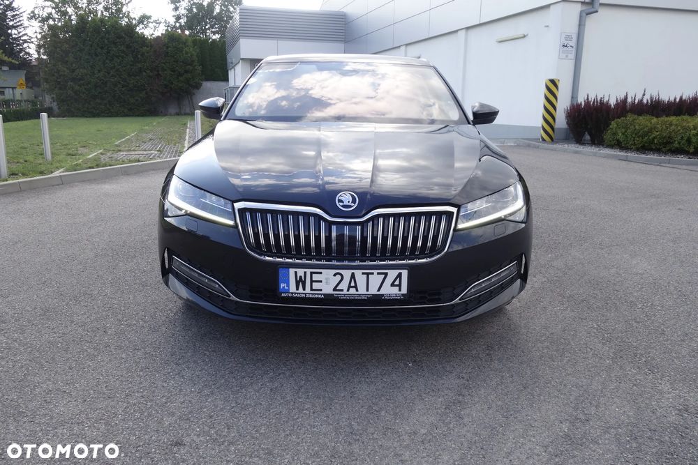 Skoda Superb 2.0 TDI SCR 4x4 Style DSG - 3
