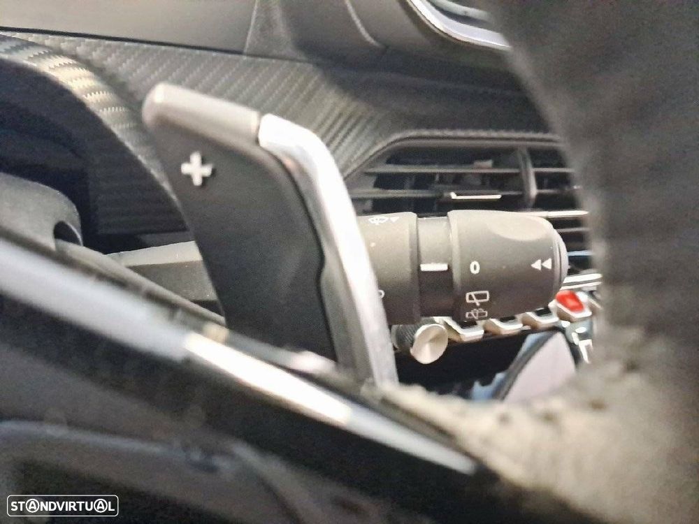 Peugeot 208 1.2 Hybrid Allure e-DCS6 - 15