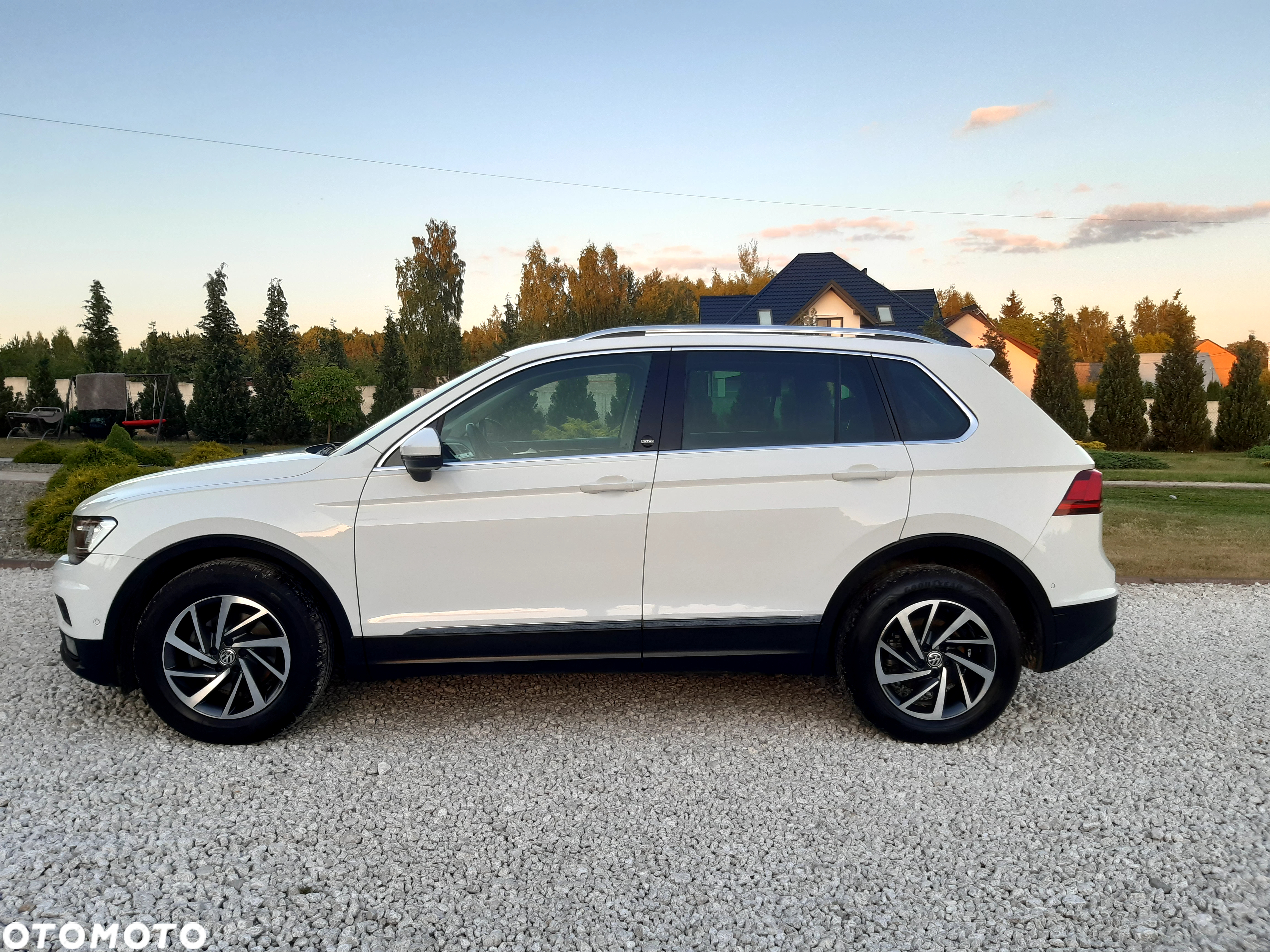Volkswagen Tiguan - 6
