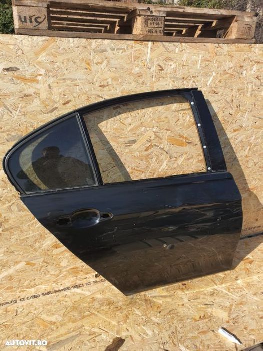 Usa Portiera Dreapta Spate BMW F30 Cu Defect Livram Oriunde In Tara - 2