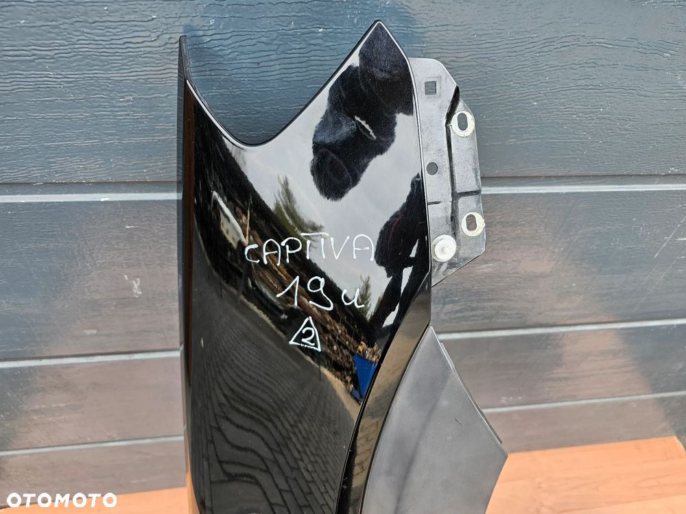 BŁOTNIK PRAWY PRZEDNI PRZÓD CHEVROLET CAPTIVA 19U - 2