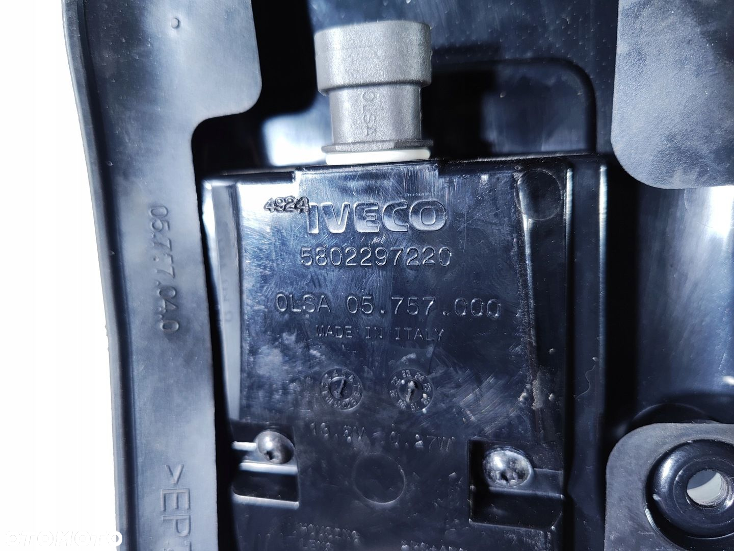LAMPKA LAMPKI OBRYSOWA DACHOWA LED IVECO DAILY 5802297220 - 9