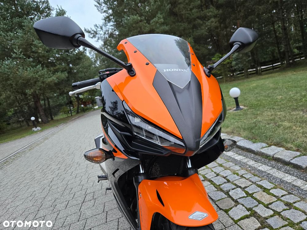 Honda CBR - 22