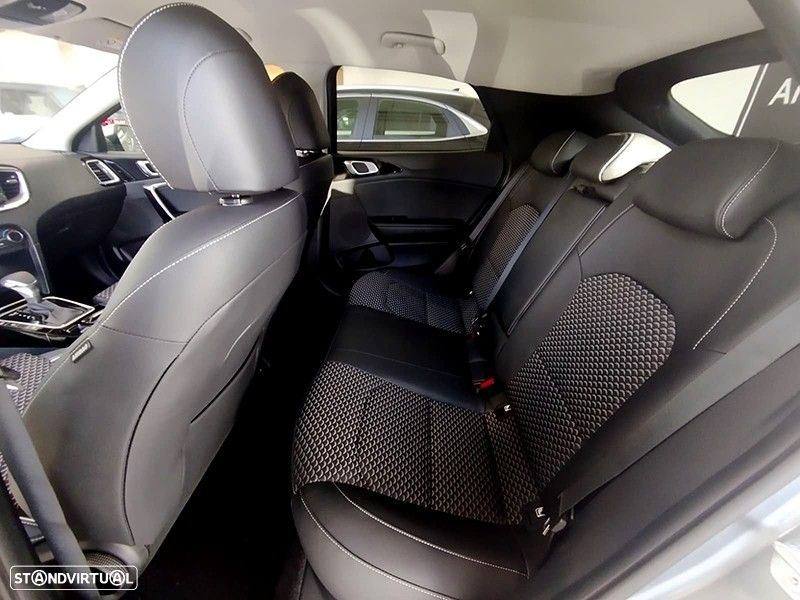 Kia XCeed 1.0 T-GDI Tech 7DCT - 9