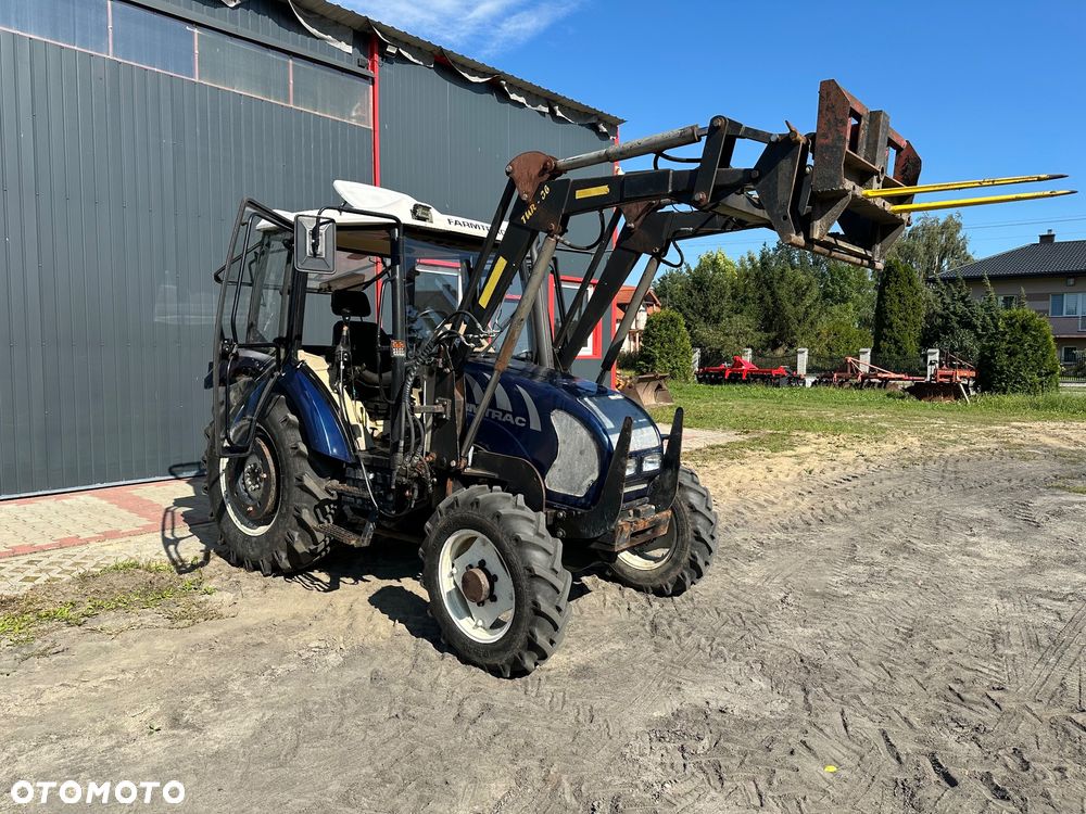 Farmtrac 555 DT Krajowy Ciągnik Rolniczy z Turem z 2014 roku - 14