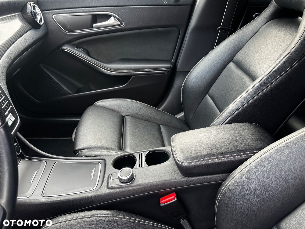 Mercedes-Benz CLA 200 (CDI) d 4-Matic AMG Line - 20