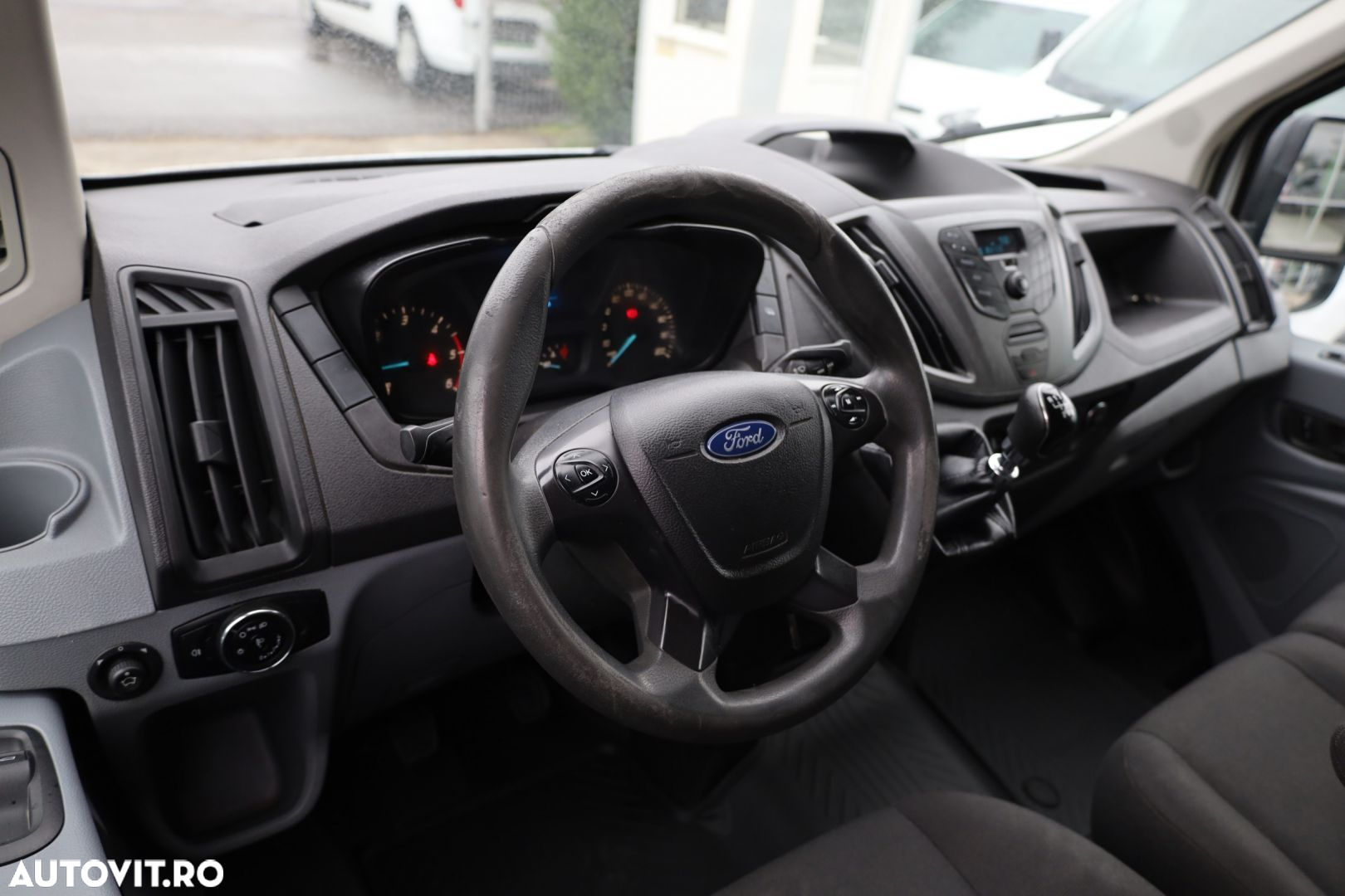 Ford Transit - 13
