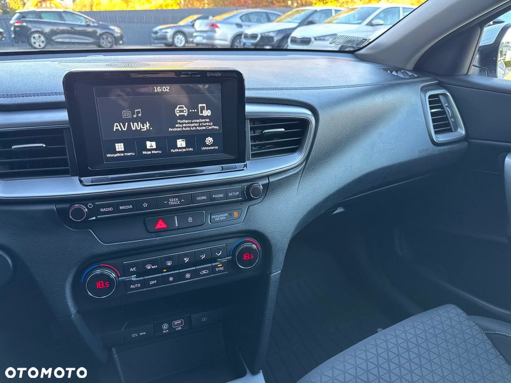Kia Ceed 1.4 T-GDI M - 12