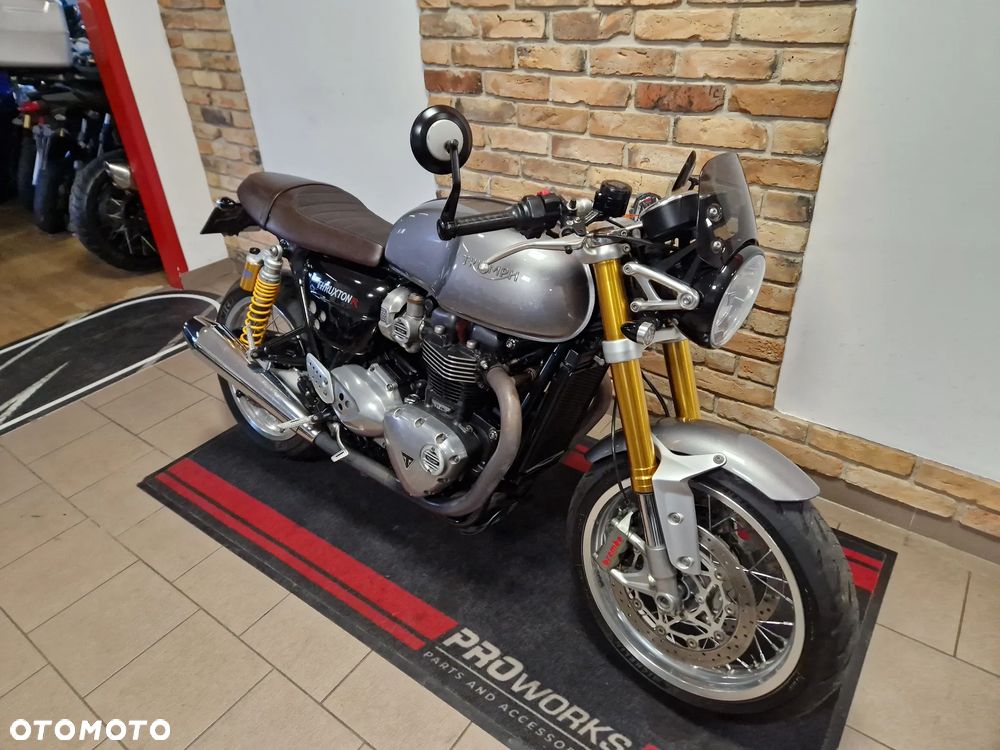 Triumph Thruxton - 33