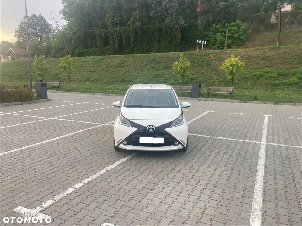 Toyota Aygo x-play Edition S+ - 6