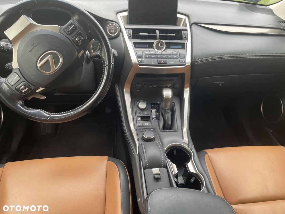Lexus NX - 8