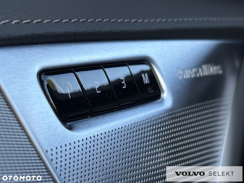 Volvo XC 90 - 36