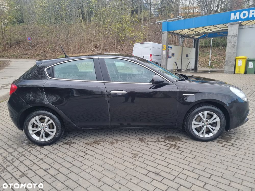 Alfa Romeo Giulietta - 9