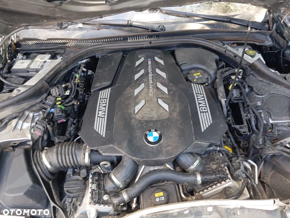 BMW M8 Competition - 10