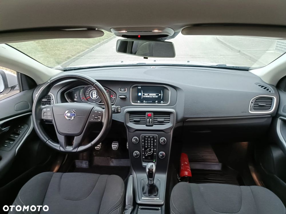 Volvo V40 D2 Kinetic - 5