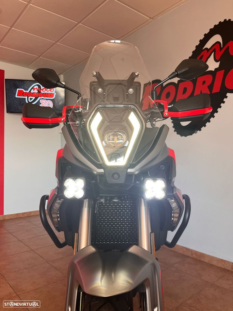 QJ Motor SRT 600SX - OFERTA DE 3 MALAS EM ALUMÍNIO + EQUIPAMENTO - 6