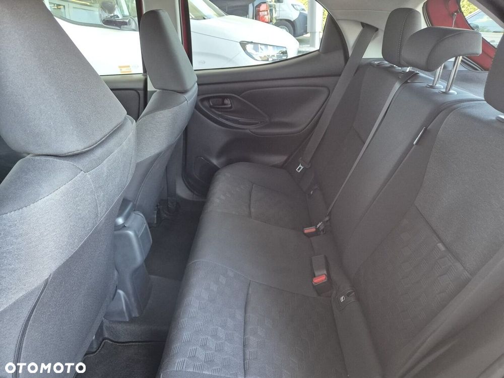 Toyota Yaris Hybrid 1.5 Style - 12