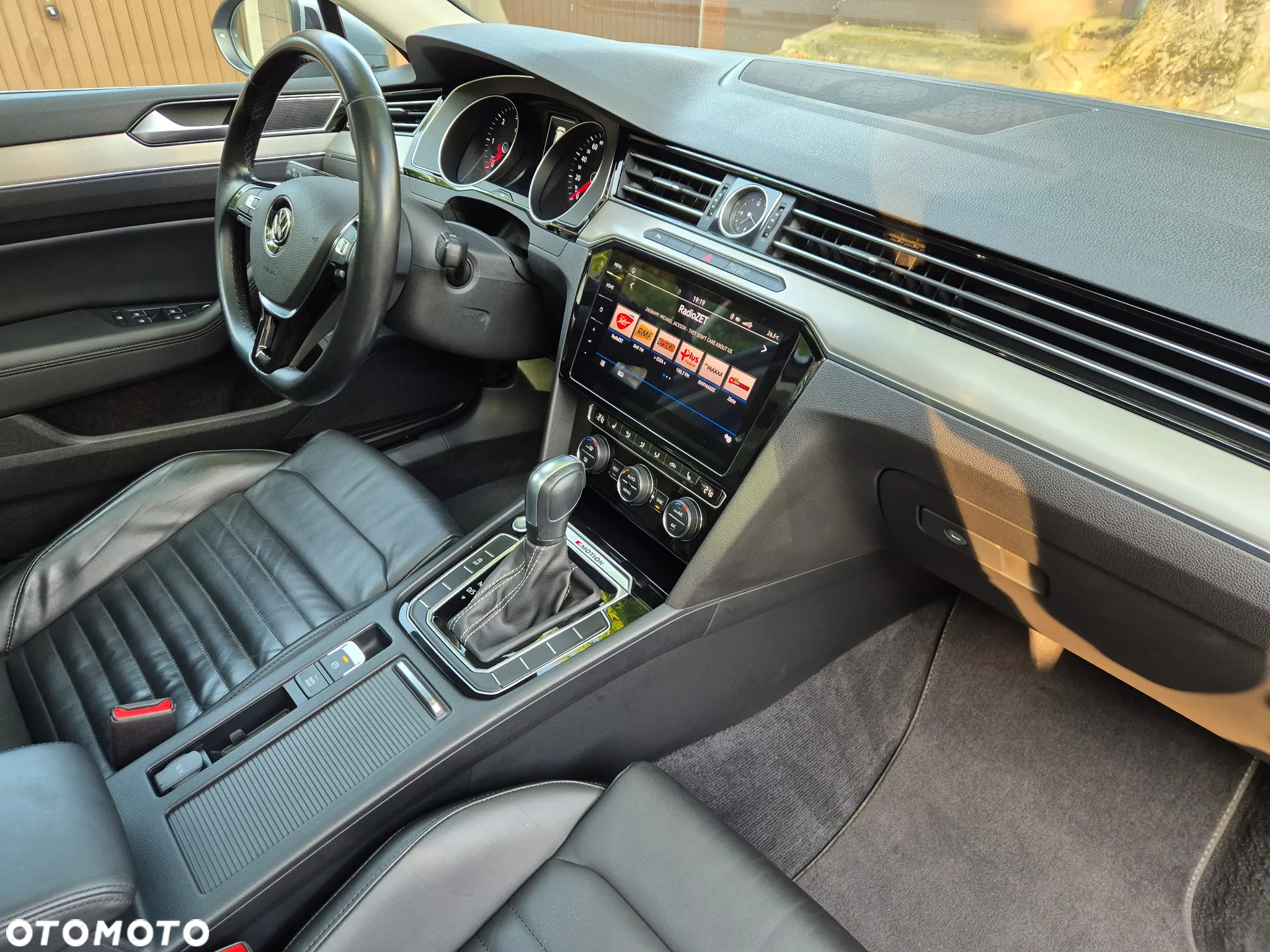 Volkswagen Passat - 14