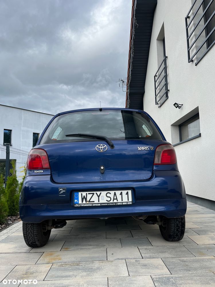 Toyota Yaris - 7