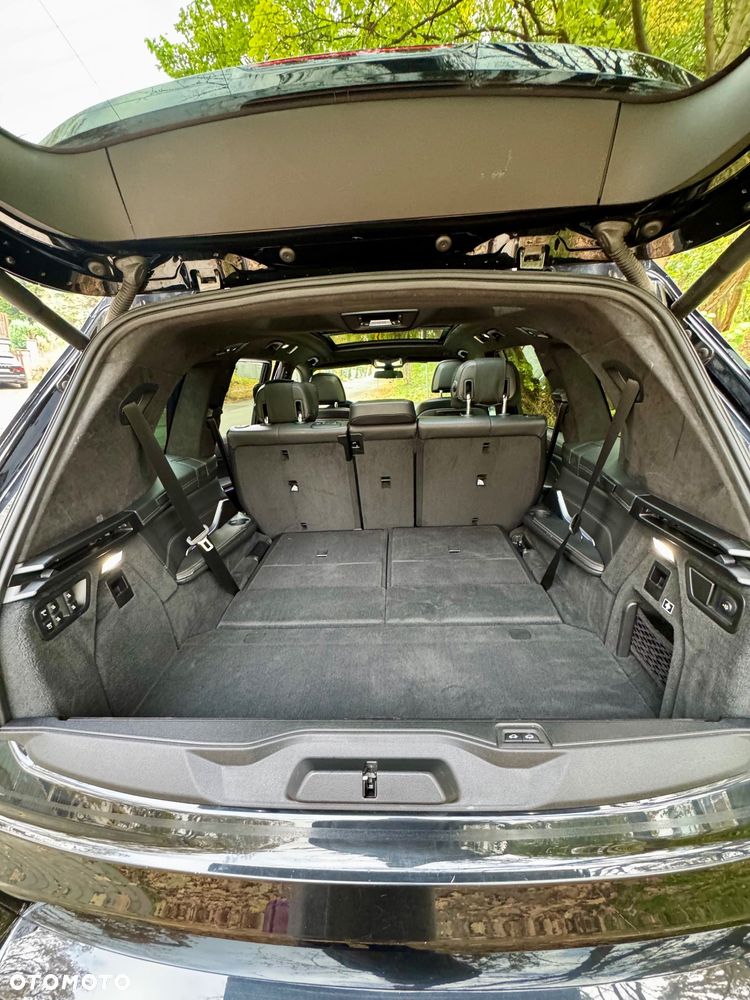 BMW X7 - 12