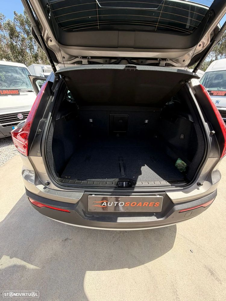 Volvo XC 40 2.0 D3 Momentum Plus Geartronic - 15