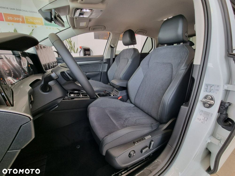 Volkswagen Golf - 11