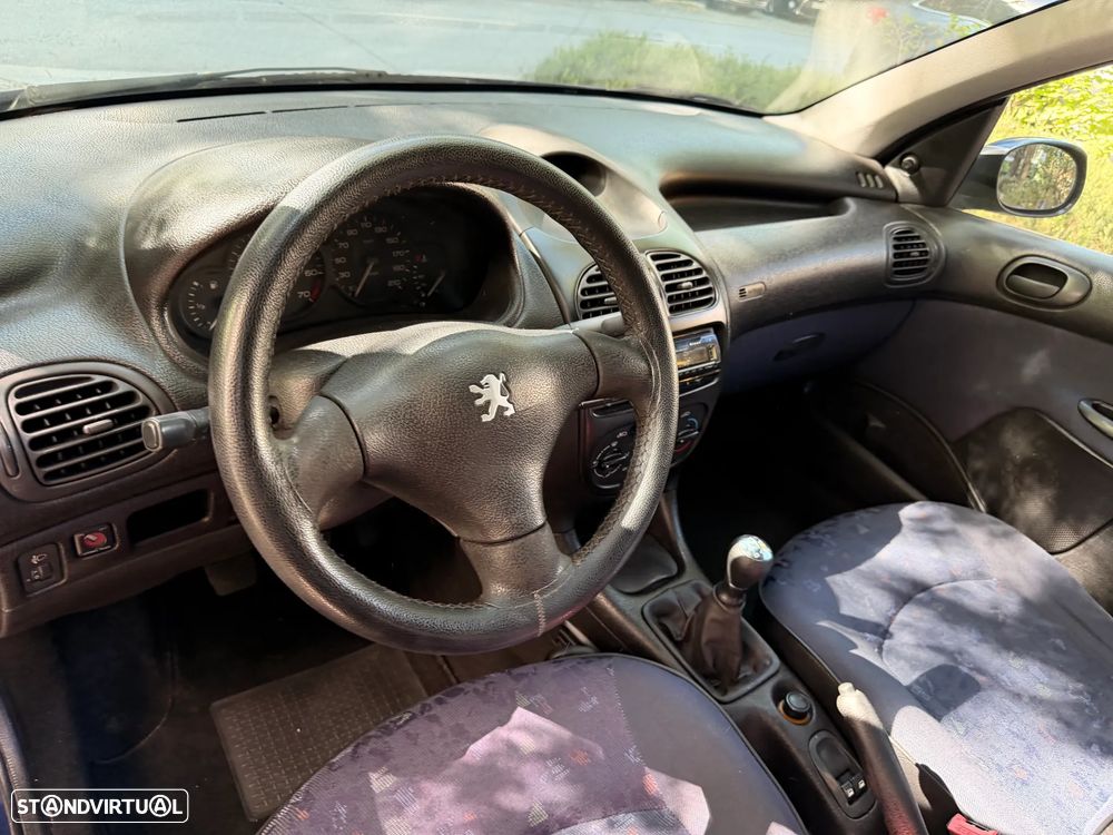 Peugeot 206 1.1 Color Line - 10