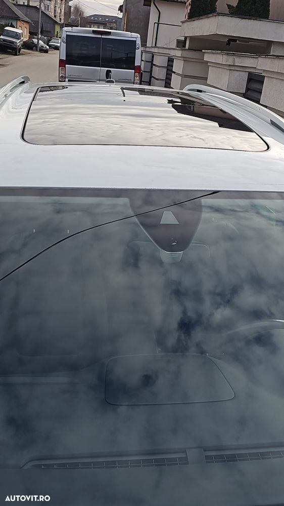 Volkswagen Sharan 2.0 TDI DSG 4MOTION Highline - 14