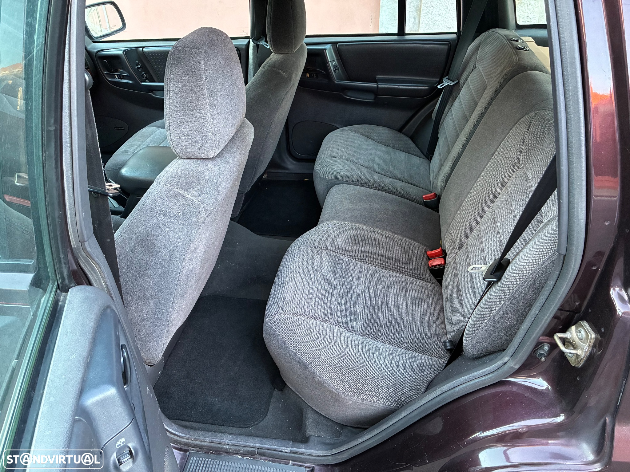 Jeep Grand Cherokee 2.5 TD Laredo - 13