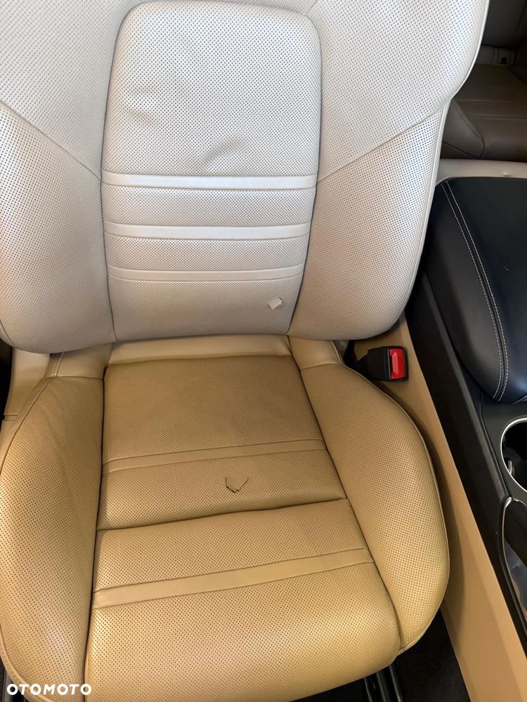 Porsche Cayenne - 24