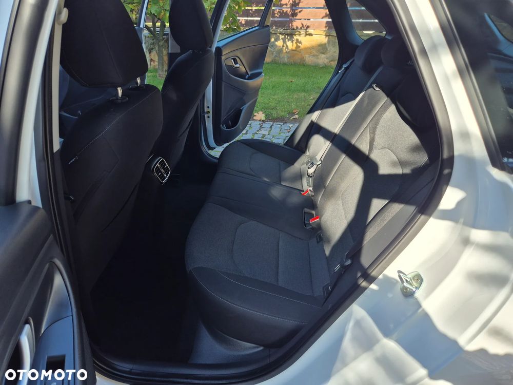 Hyundai i30 1.6 CRDI DCT Intro - 33
