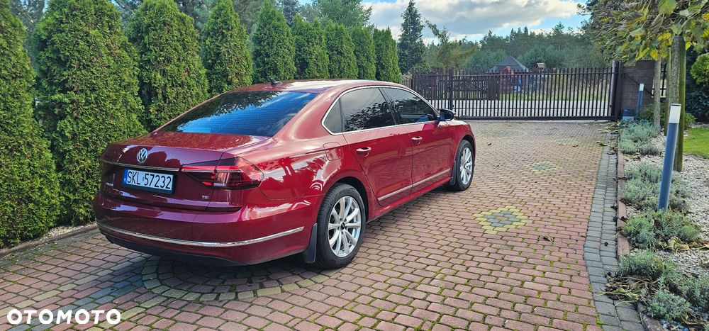 Volkswagen Passat - 6