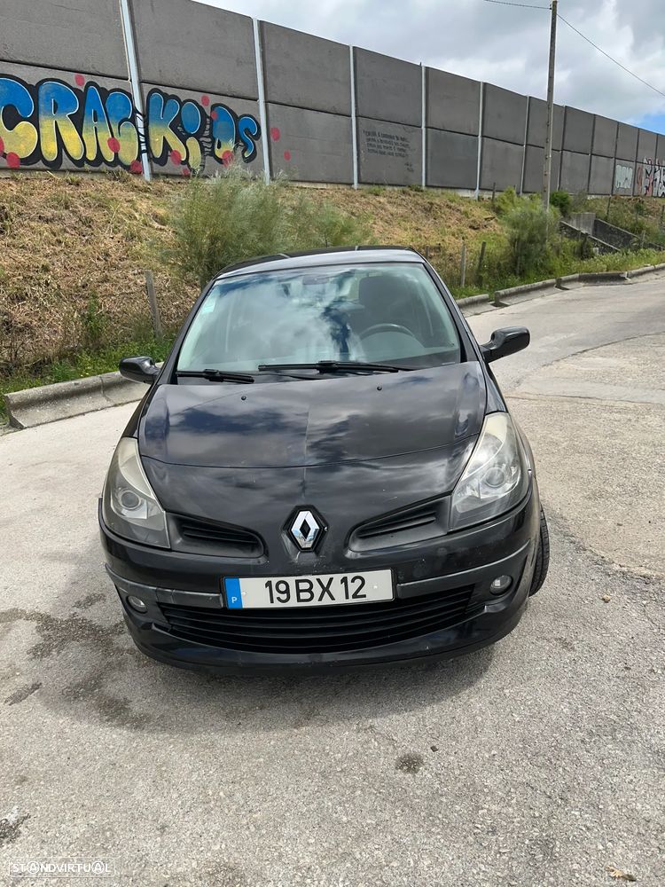Renault Clio 1.2 16V Confort - 3