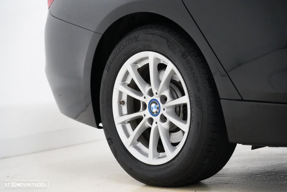 BMW 330 e iPerformance - 19