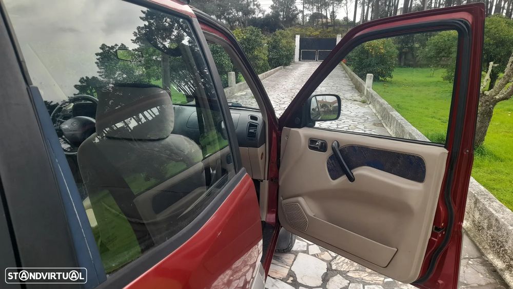 Nissan Terrano II 2.7 TDi Luxury - 31