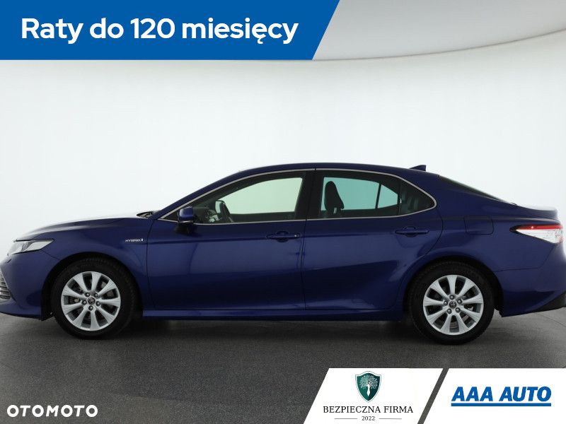 Toyota Camry - 3
