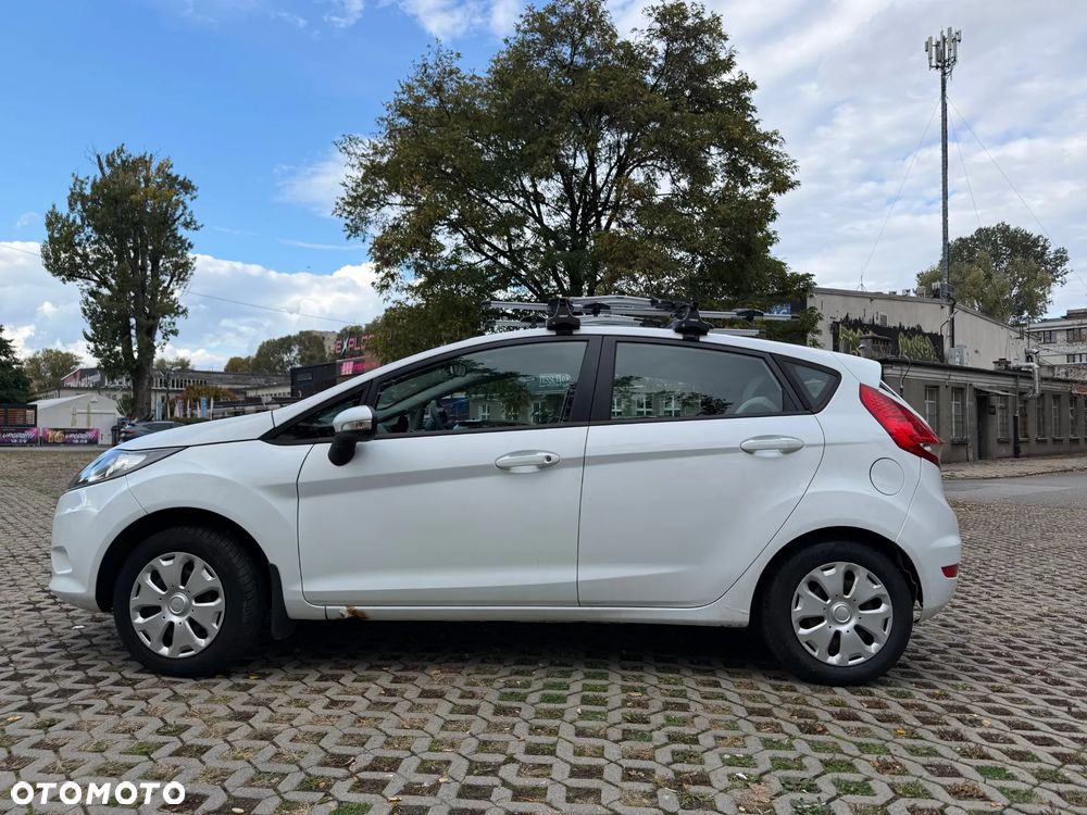 Ford Fiesta - 10
