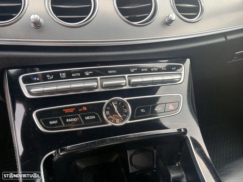 Mercedes-Benz E 220 - 21