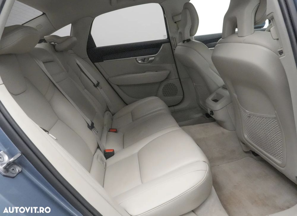 Volvo S90 D3 Geartronic Momentum Pro - 16