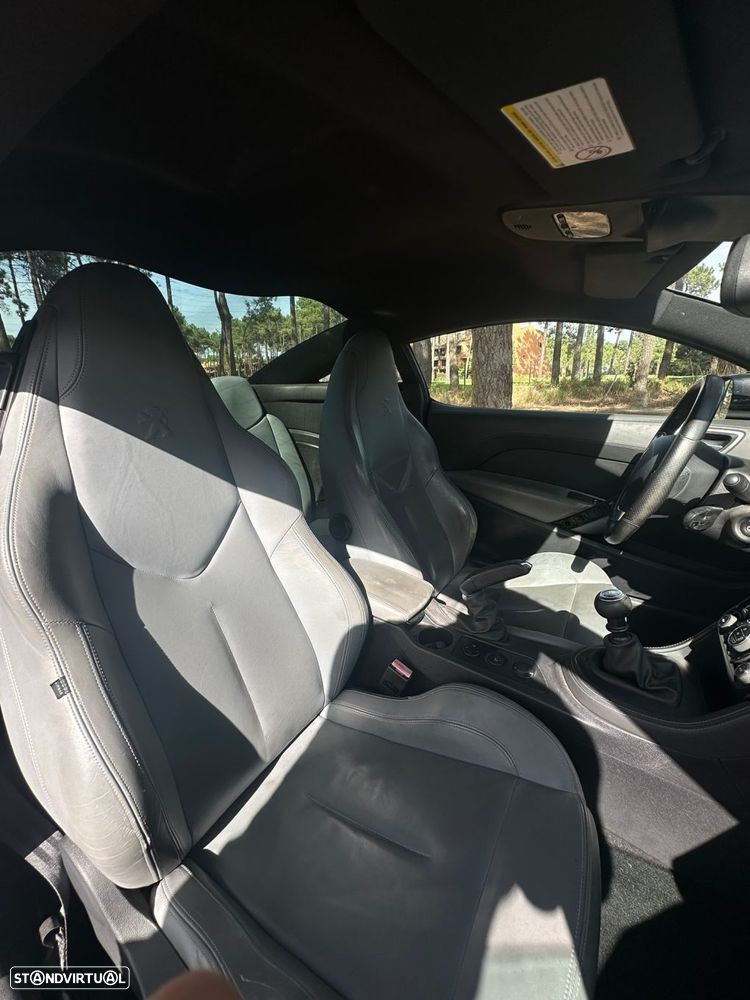 Peugeot RCZ 1.6 THP - 12