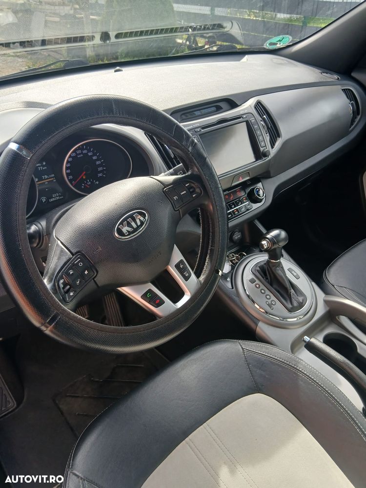 Kia Sportage - 16