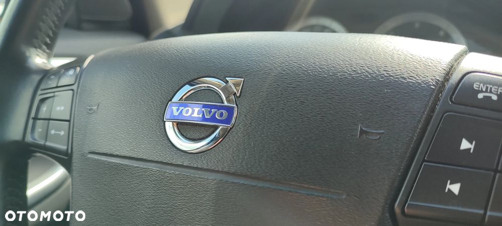 Volvo XC 60 D5 AWD - 6