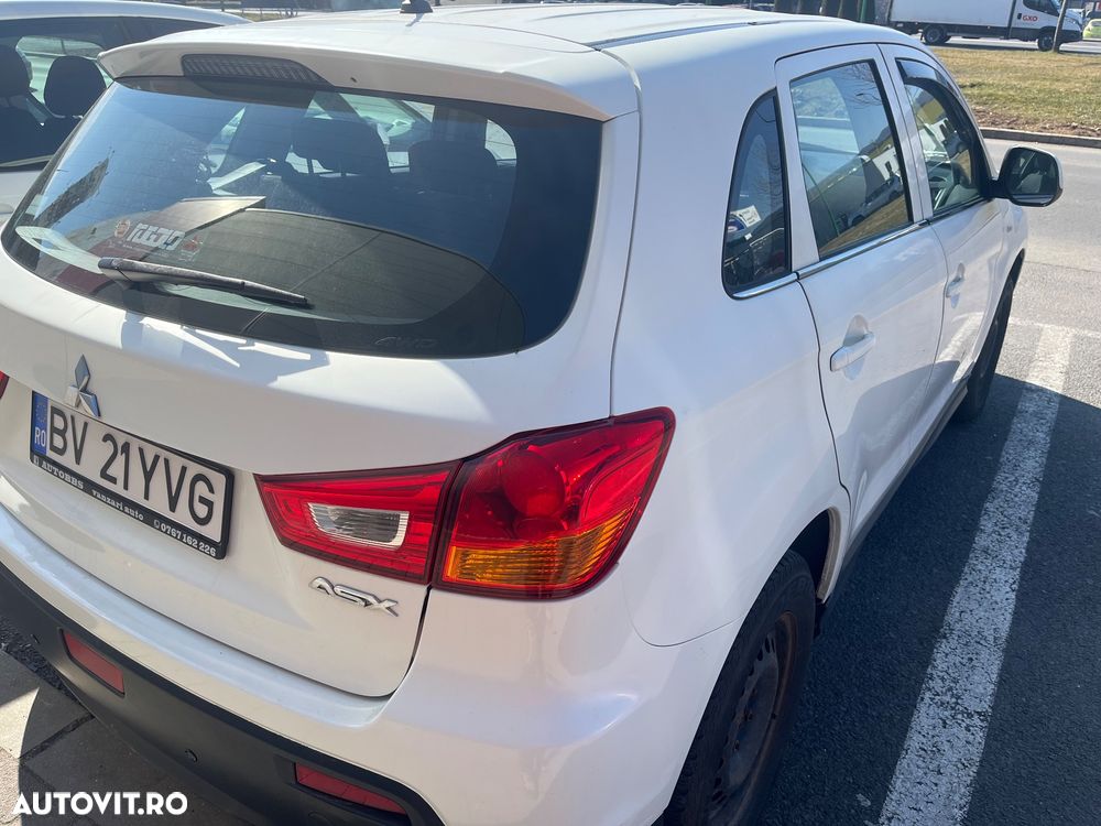 Mitsubishi ASX 1.8 DID 4WD Invite A13 - 10