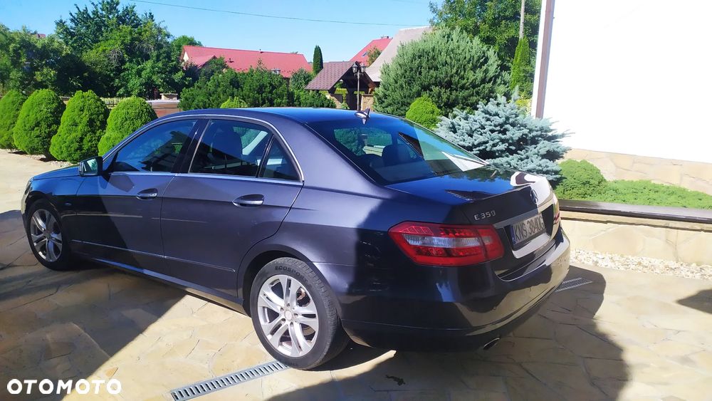 Mercedes-Benz Klasa E 350 CDI BlueEff - 9