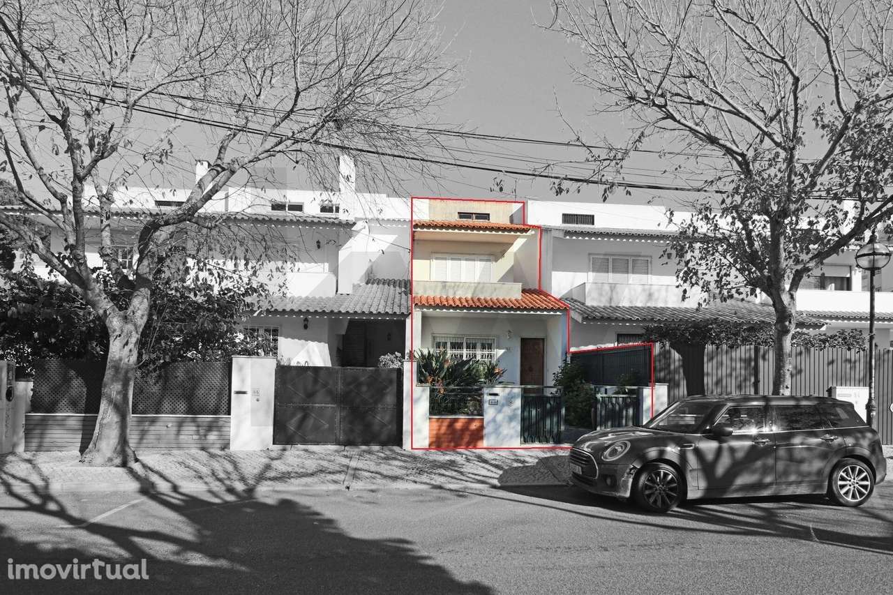 Arrendamento de Moradia mobilada próximo da Praia e Estação de Comboio - Grande imagem: 2/40