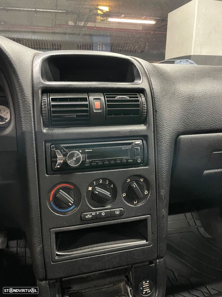 Opel Astra 2.0 DTi Elegance - 8