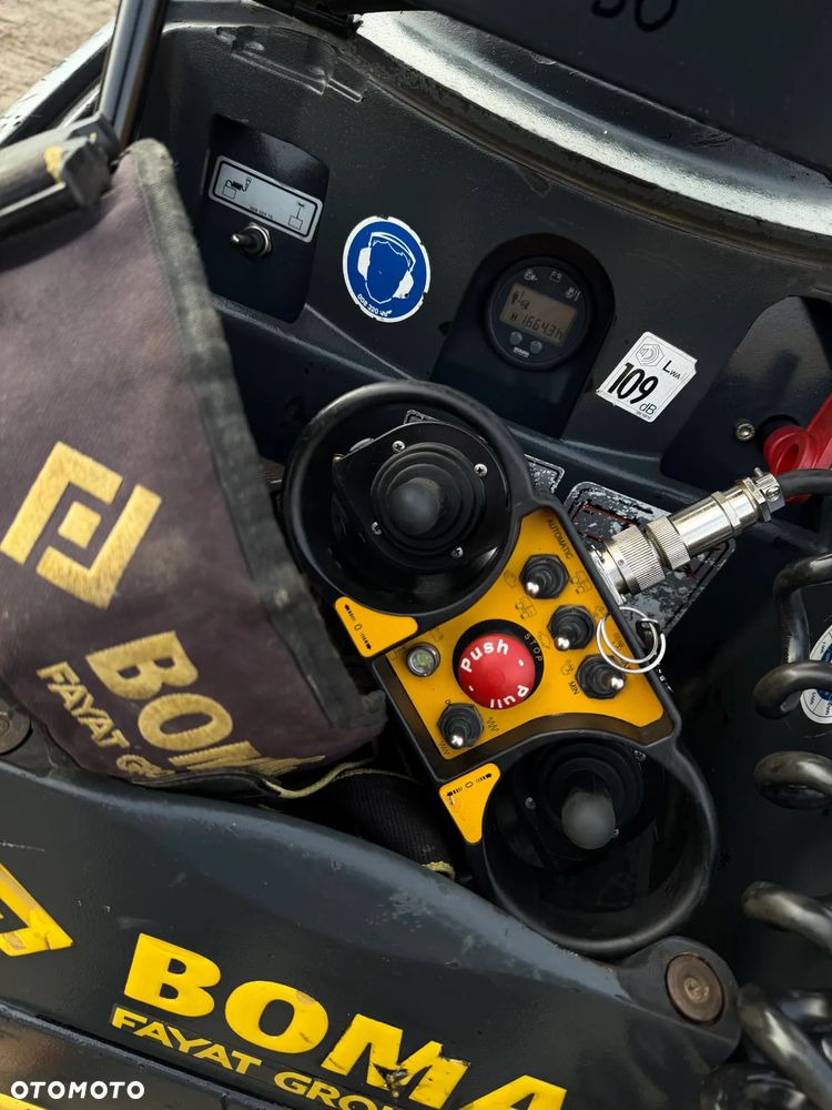 Bomag BMP 8500 Walec Łamany Okołkowany 1,6 tony Sterowany z Pilota radiowo zdalnie lub na Kabel! Silnik Kubota 3cyl. Jak Nowy Sprowadzony z Norwegii 2016r Do wykopów. Grubość kołków jak w Nowym walcu z salonu! Stan PERFEKT w Pełnym Oryginale! - 4