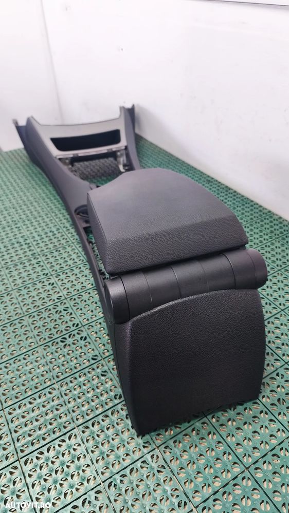 Cotiera BMW E81/87 model cu navigatie - 1